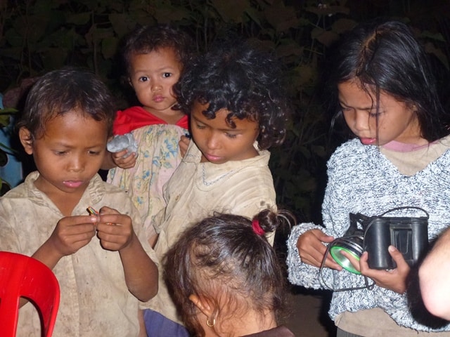 The children work out their new toys